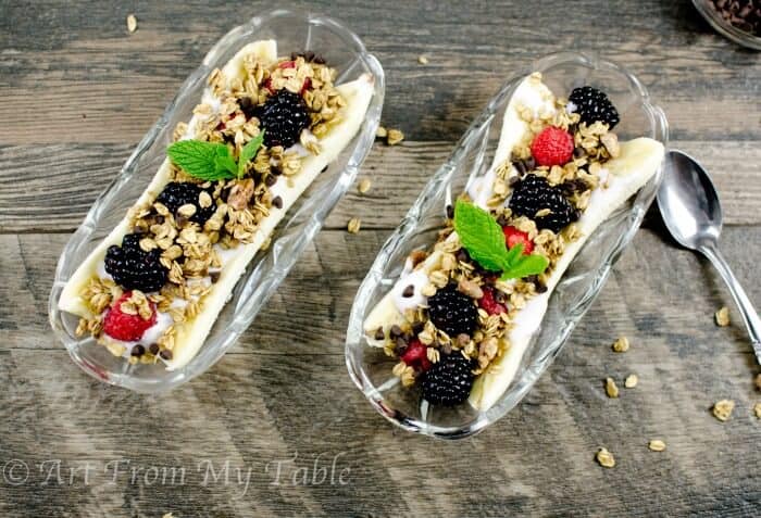 Breakfast banana splits with granola.