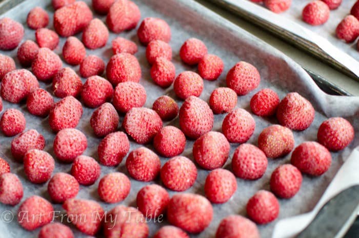 how to freeze strawberries