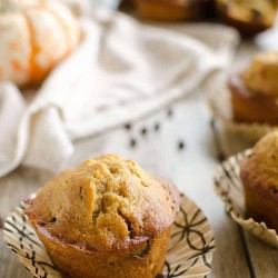 pumpkin chocolate chip muffins