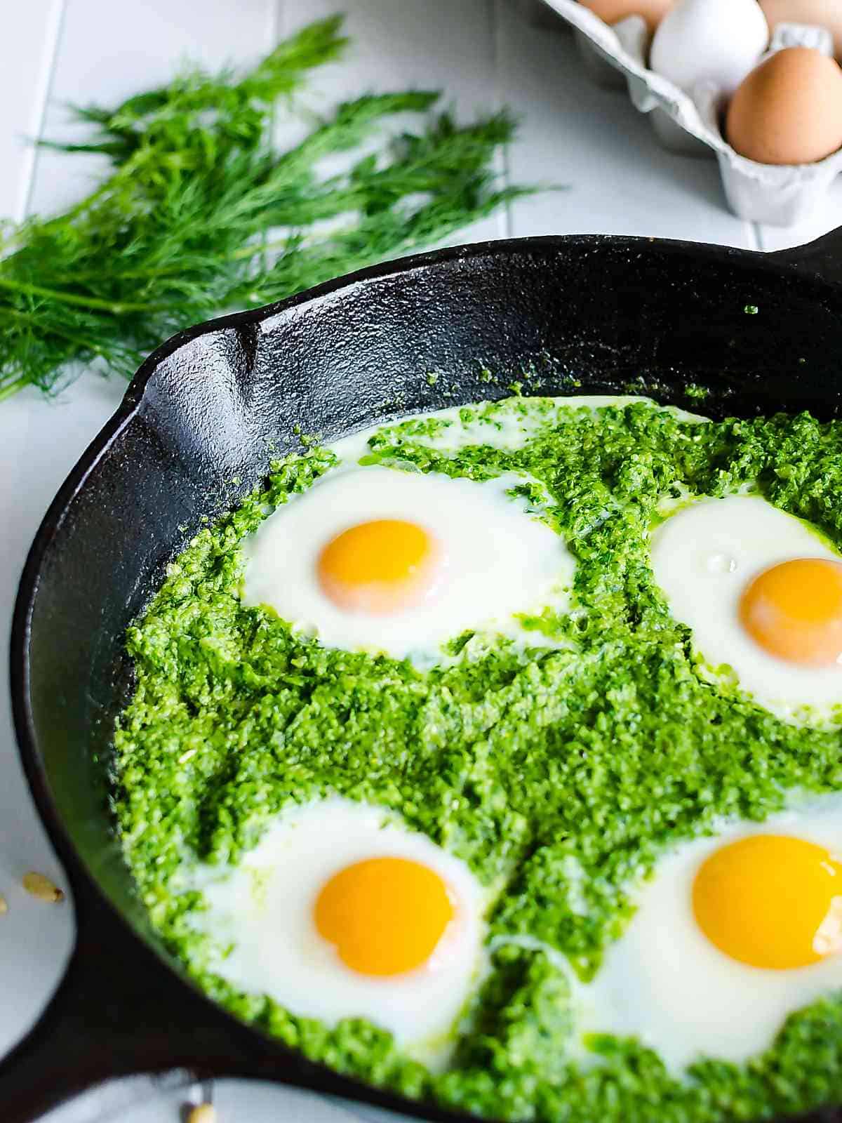 Green shakshuka