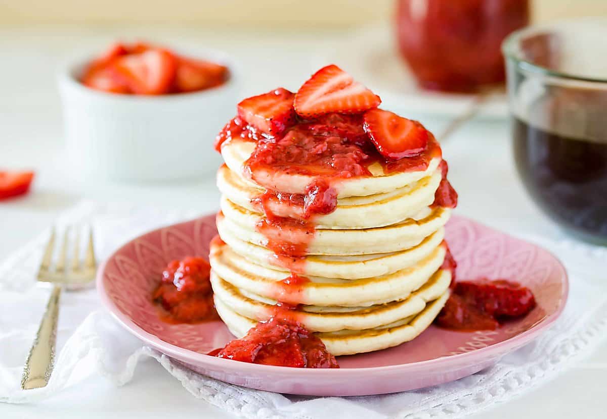strawberry cheesecake pancakes recipe