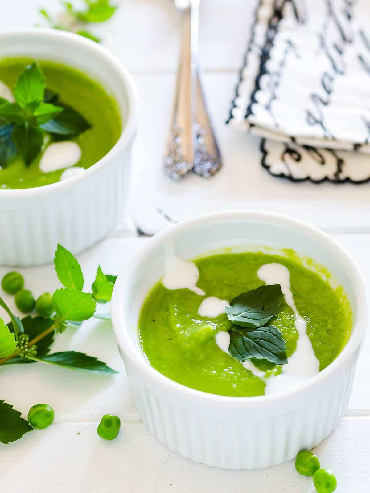 chilled pea mint soup
