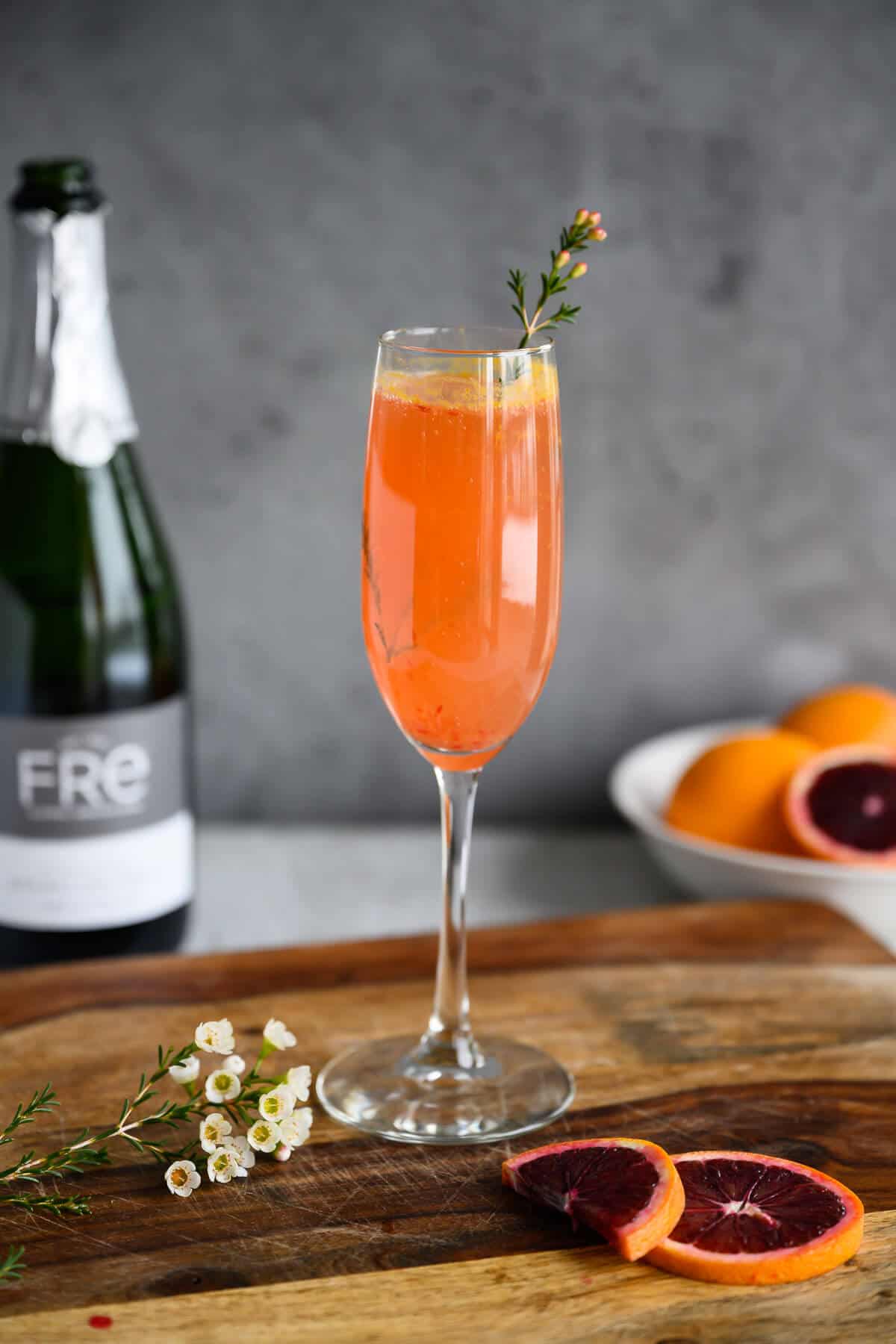 Classic Mimosa Recipe (With A Non-Alcoholic Option)