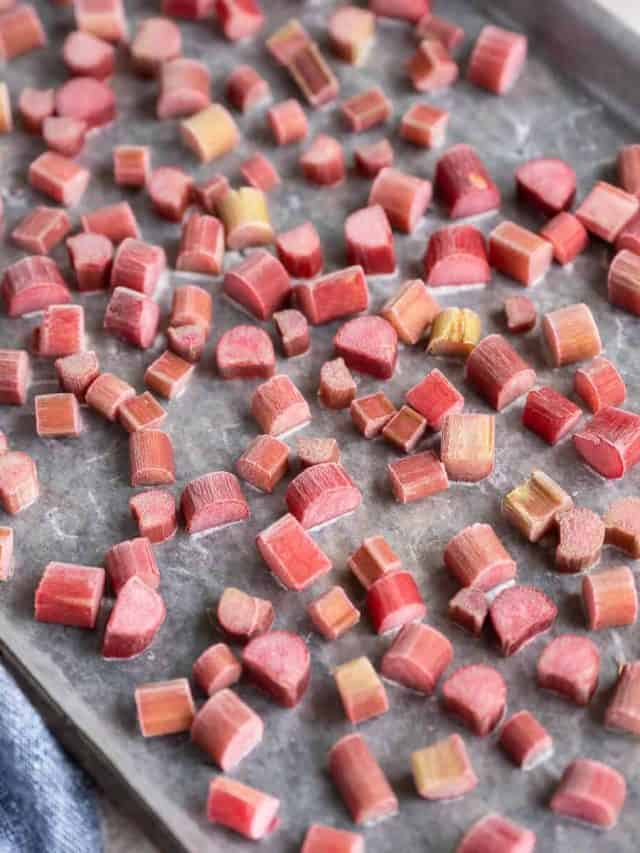 cropped-how_to_freeze_rhubarb_square.jpg
